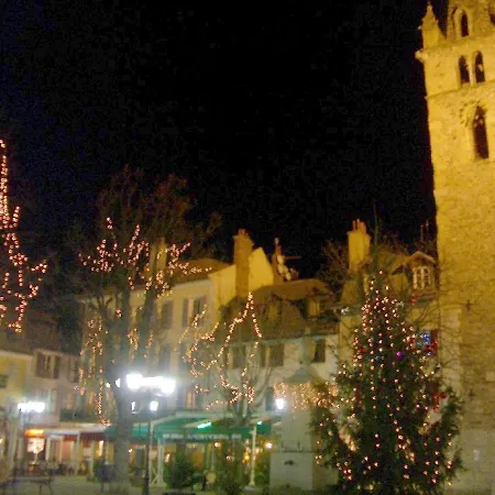 Maison Chaleureuse Pres Des Pistes De - Cheminee * 巴斯洛内特